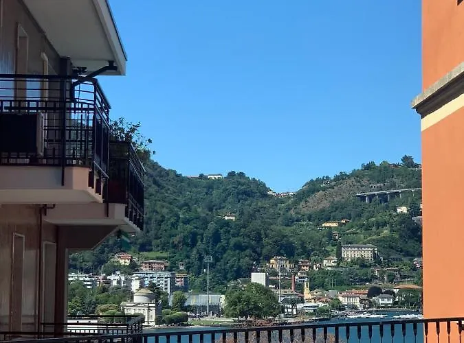 Miralago Apartment *